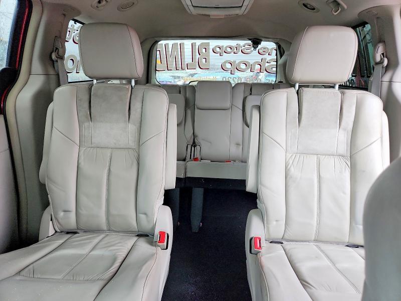 2012 Chrysler Town & Country Limited