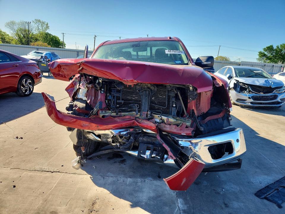 2018 Nissan Titan sv