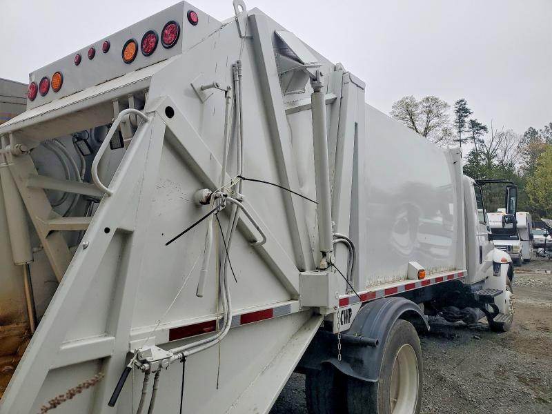 2007 International 4300 Refuse Truck
