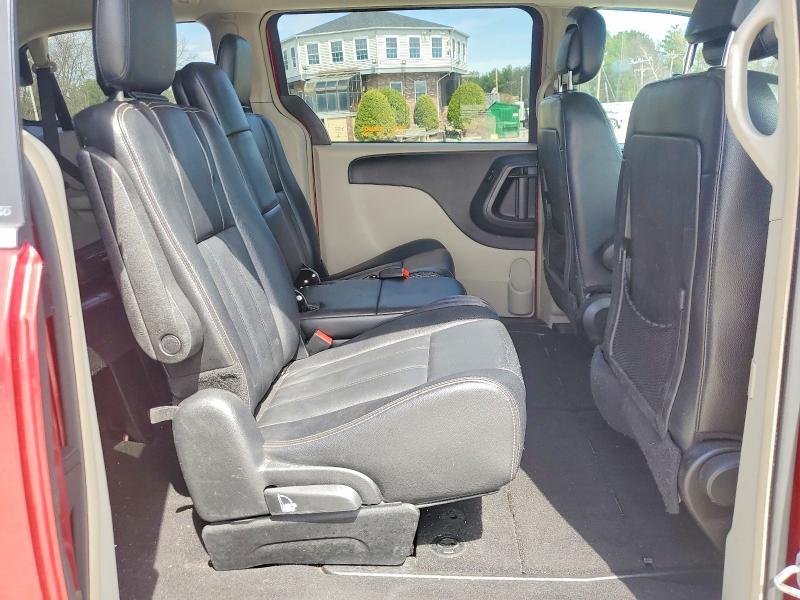 2014 Chrysler Town & Country Touring