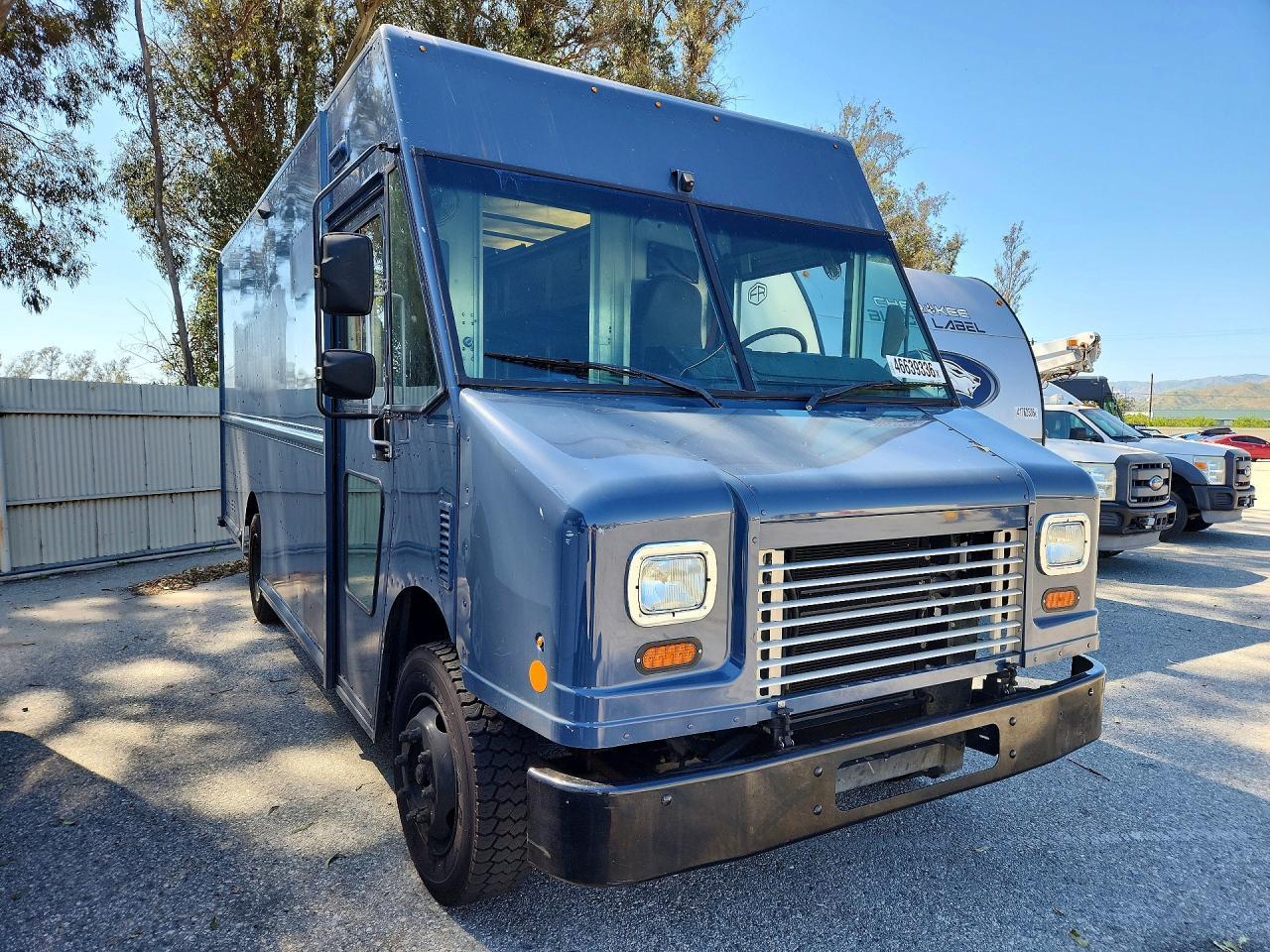 2021 Freightliner MT45G Chassis Delivery Truck