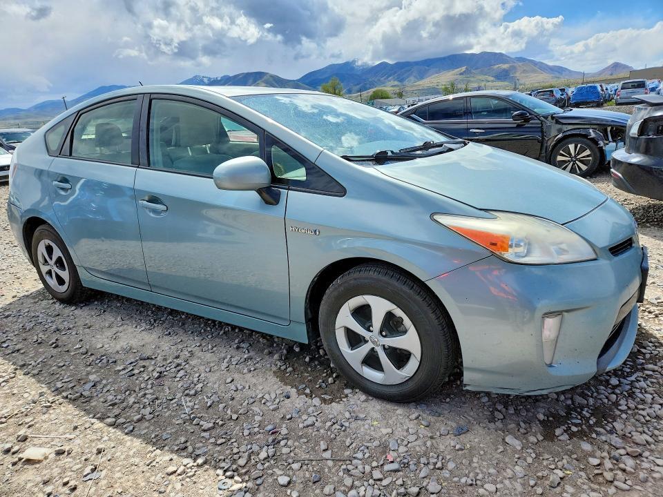 2014 Toyota Prius two