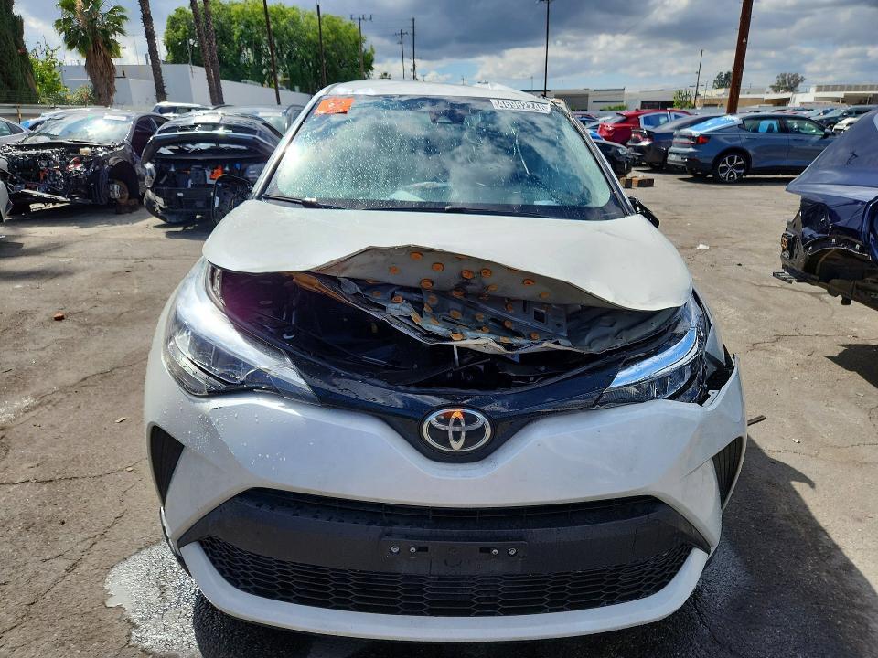 2021 Toyota C-hr le