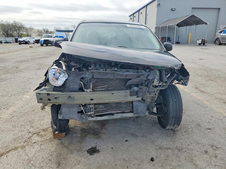 2013 Nissan Versa 1.6 s