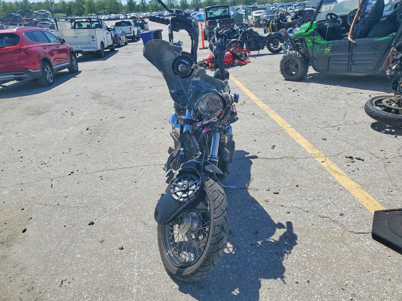 2013 Harley-Davidson Fxdb Dyna Street BOB