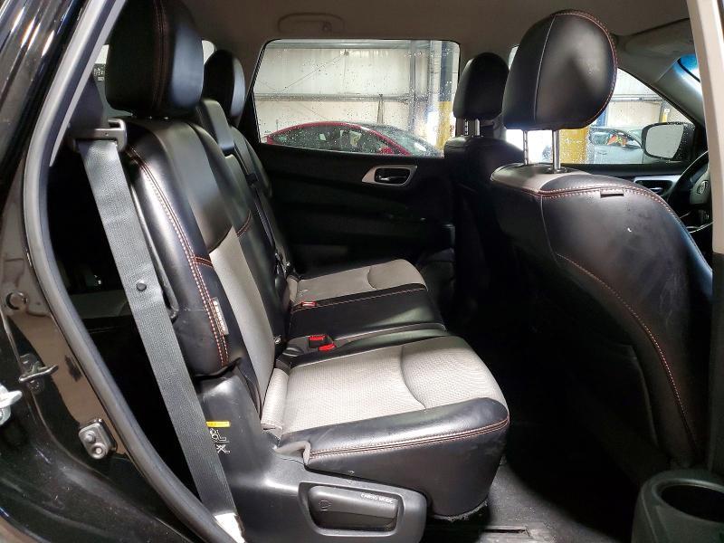 2019 Nissan Pathfinder sv