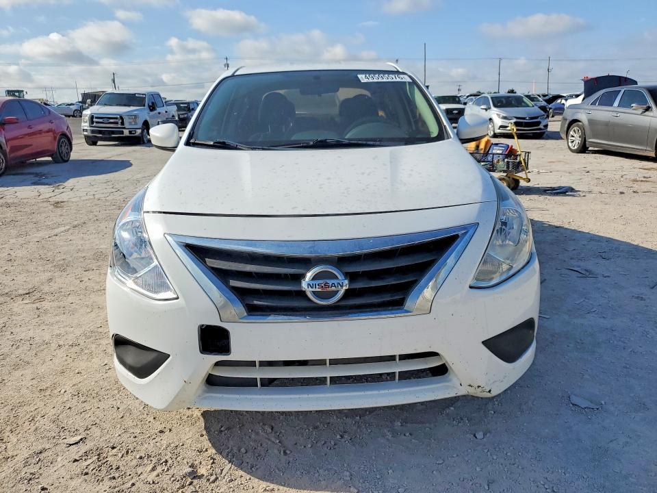 2015 Nissan Versa 1.6 sv