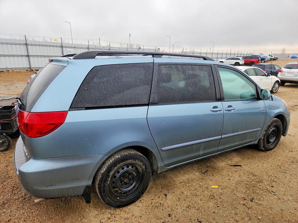 2007 Toyota Sienna ce 7-passenger