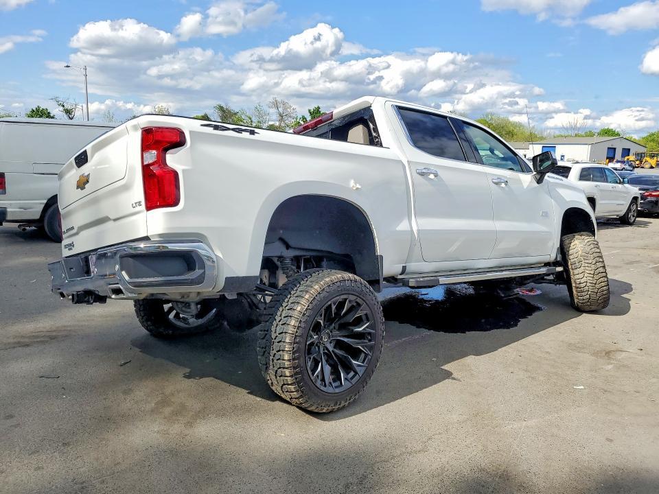 2025 Chevrolet Silverado K1500 LTZ
