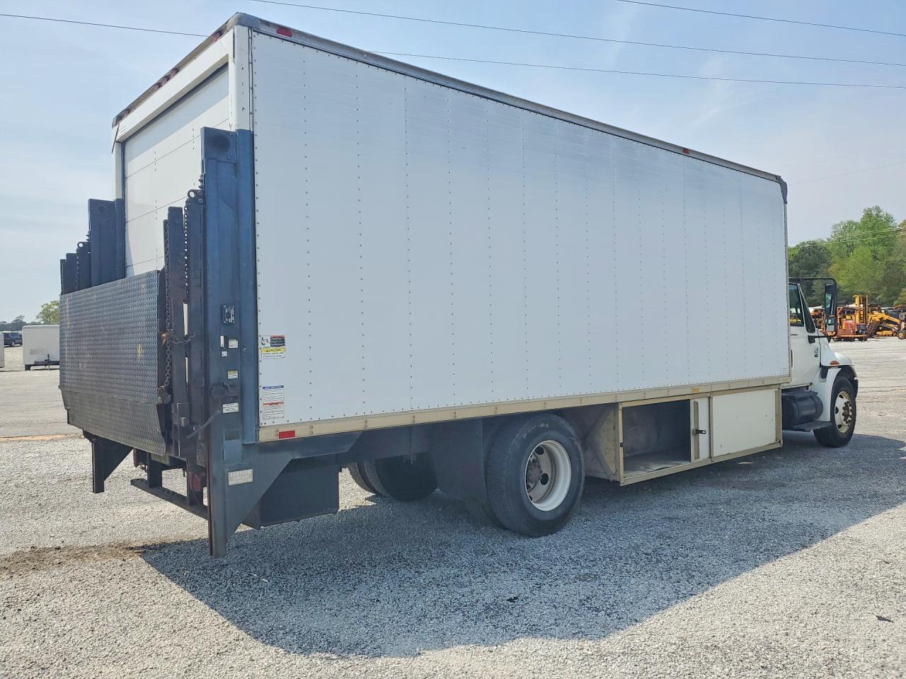 2005 International 4000 4200