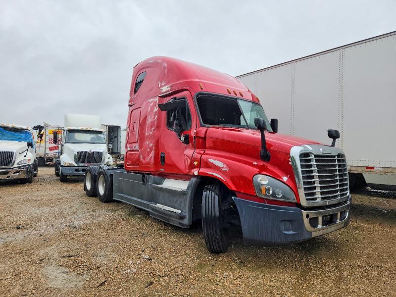 2016 Freightliner Cascadia 1