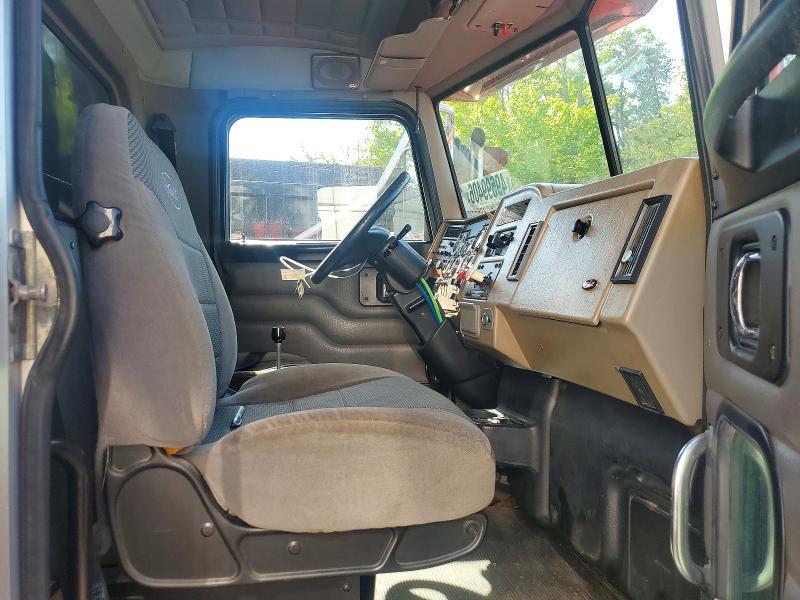 2009 Peterbilt 335 Dump Truck