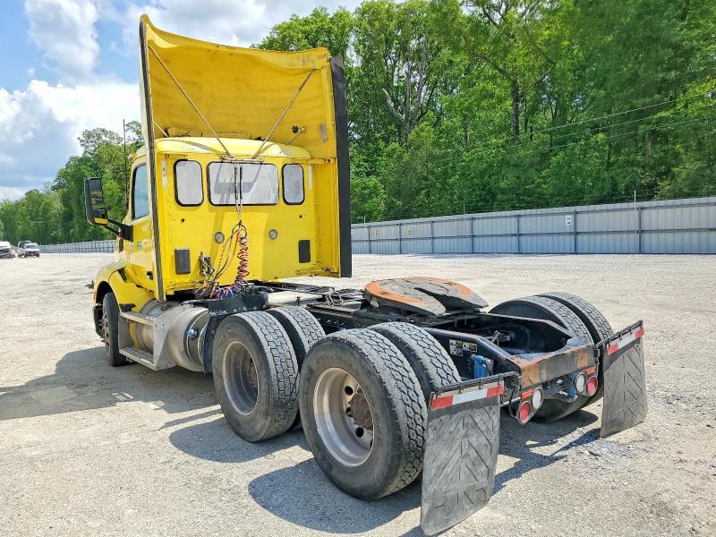 2017 Peterbilt 579 Semi Truck