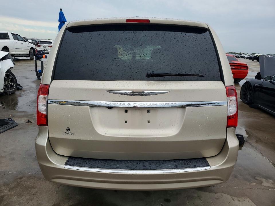 2013 Chrysler Town & Country Touring