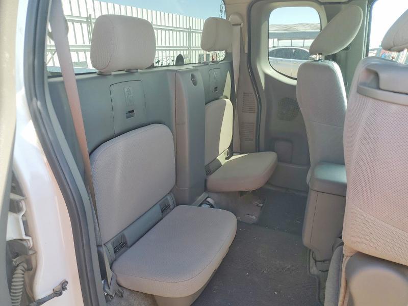 2011 Nissan Frontier S