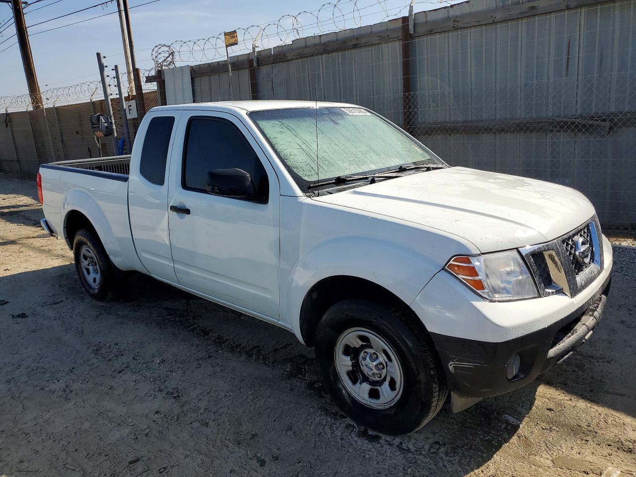 2014 Nissan Frontier S