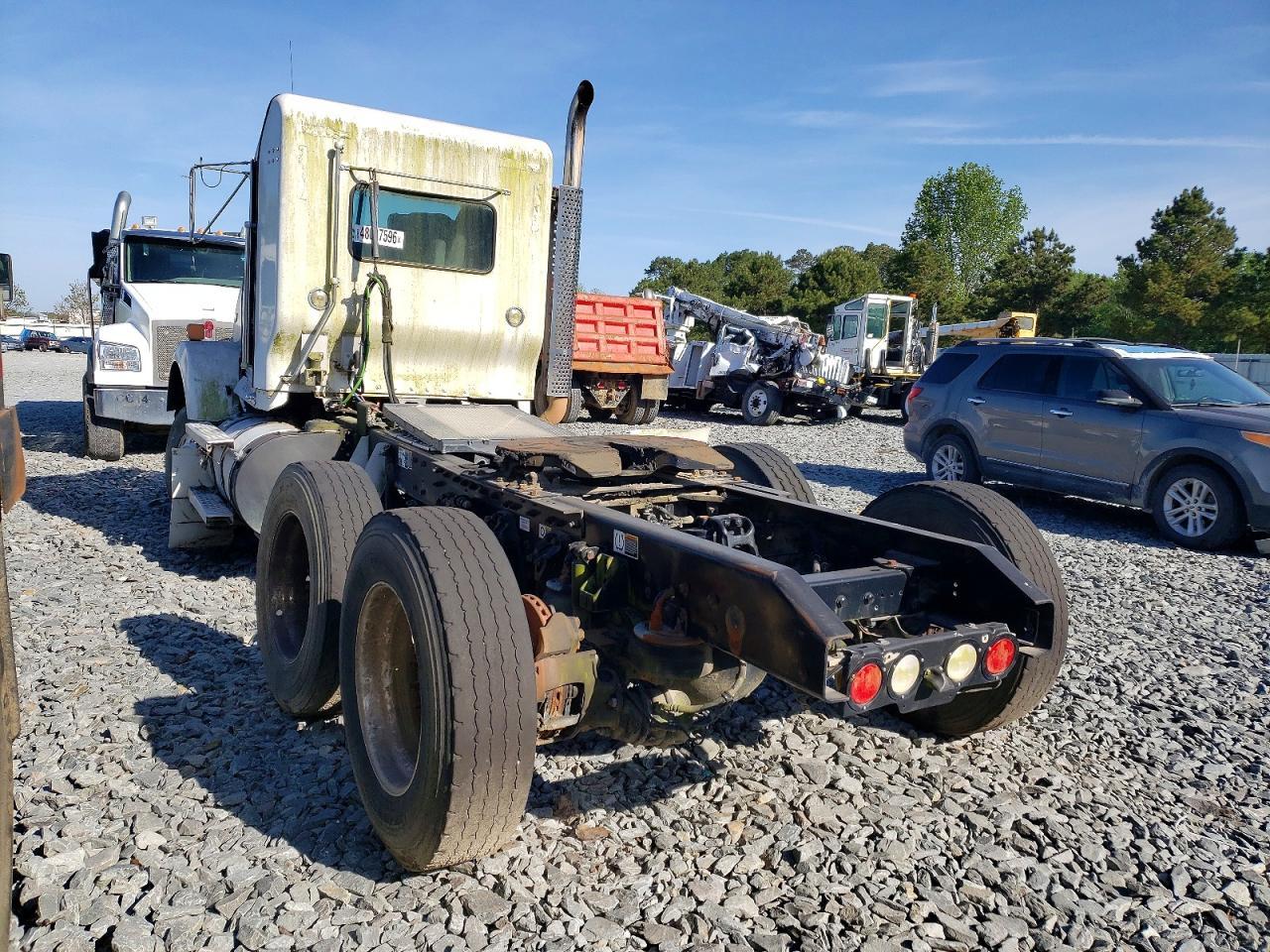 2019 Kenworth T880 Semi Truck