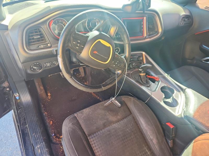 2016 Dodge Challenger sxt