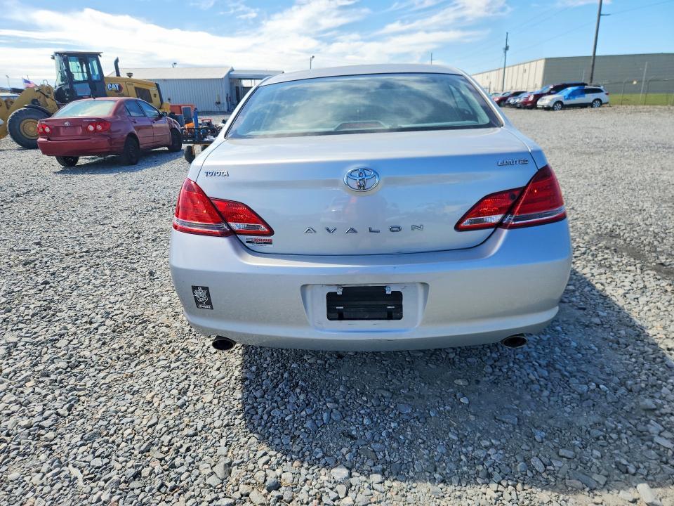2006 Toyota Avalon Limited