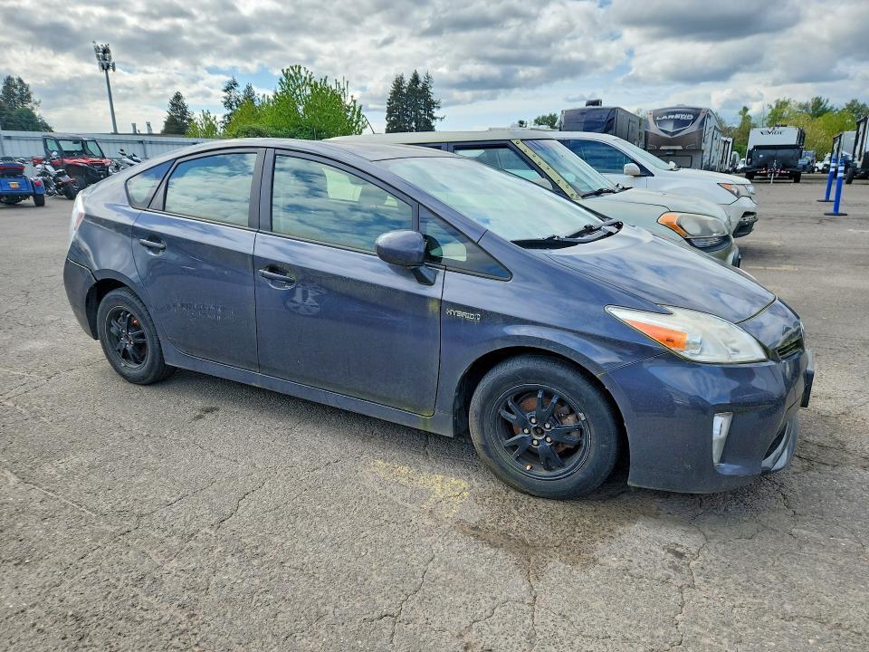 2014 Toyota Prius Three