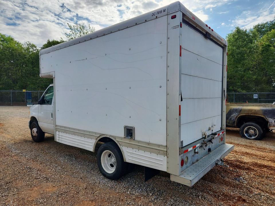 2006 Ford E450 box Truck