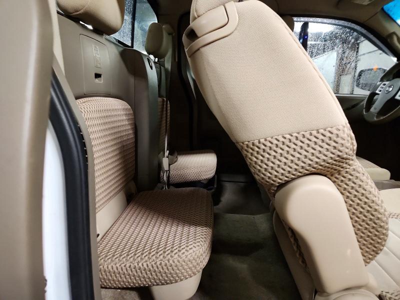 2014 Nissan Frontier SV V6