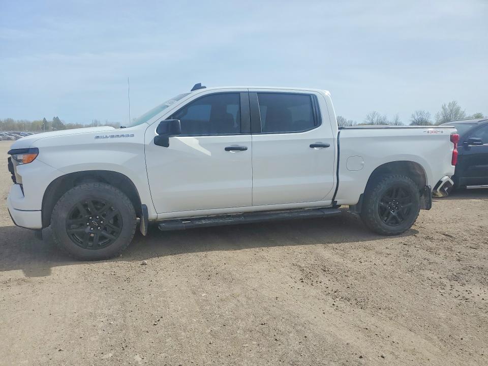 2022 Chevrolet Silverado K1500 Custom