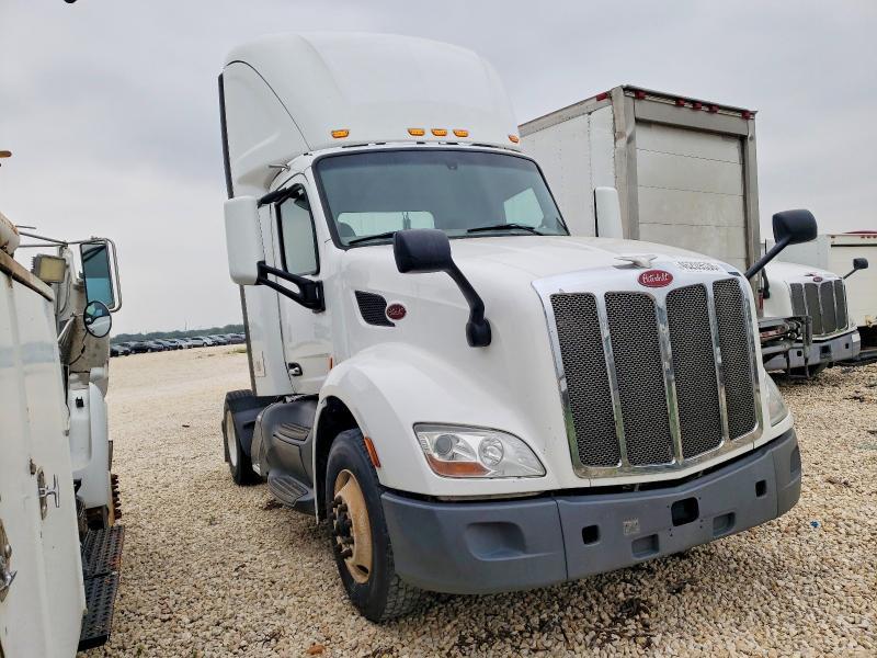 2018 Peterbilt 579 Semi Truck