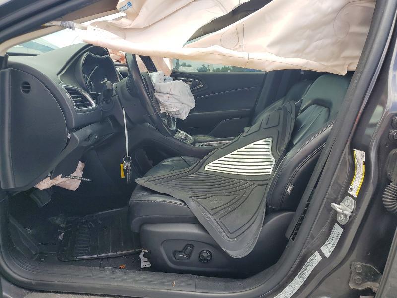 2017 Chrysler 200