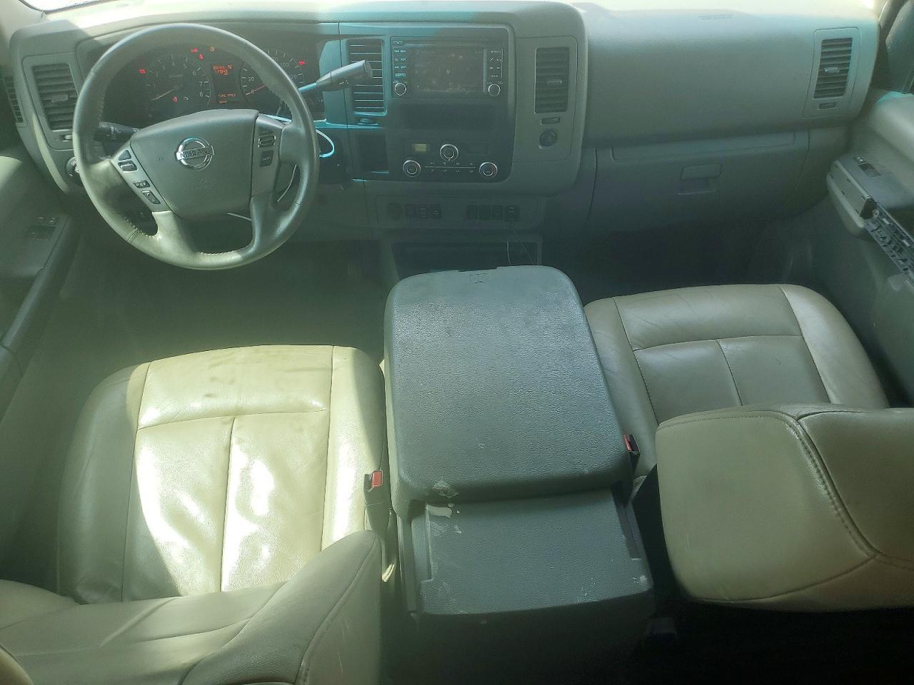 2016 Nissan NV 3500 HD SL