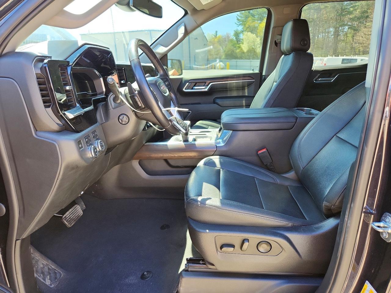 2023 GMC Sierra K1500 SLT