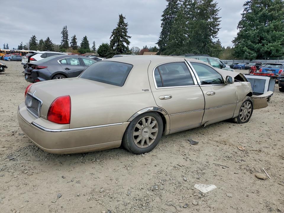 2008 Lincoln Town car Signature Limited