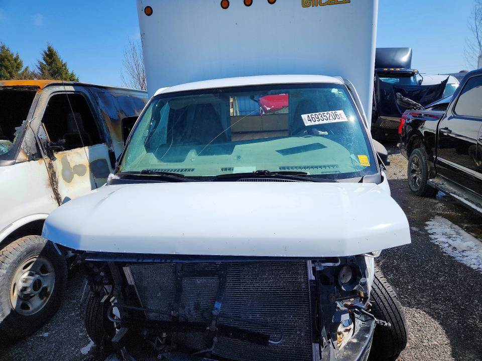 2017 Chev Express G3500
