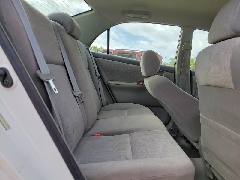 2005 Toyota Corolla le