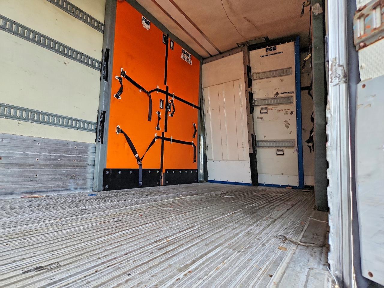 2010 Utility VS2RA Refrigerated Van Trailer