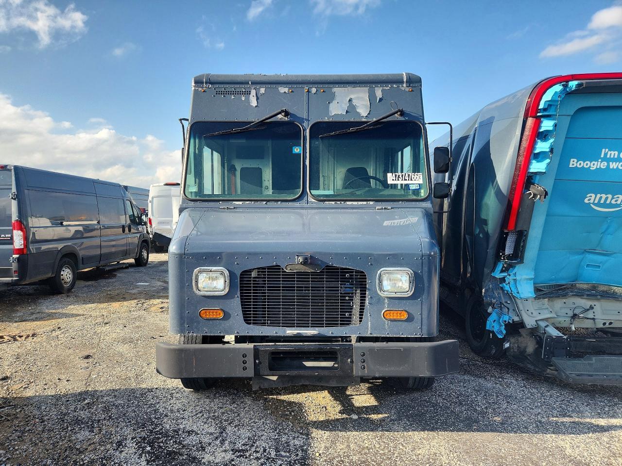 2021 Freightliner MT45G Chassis Delivery Truck