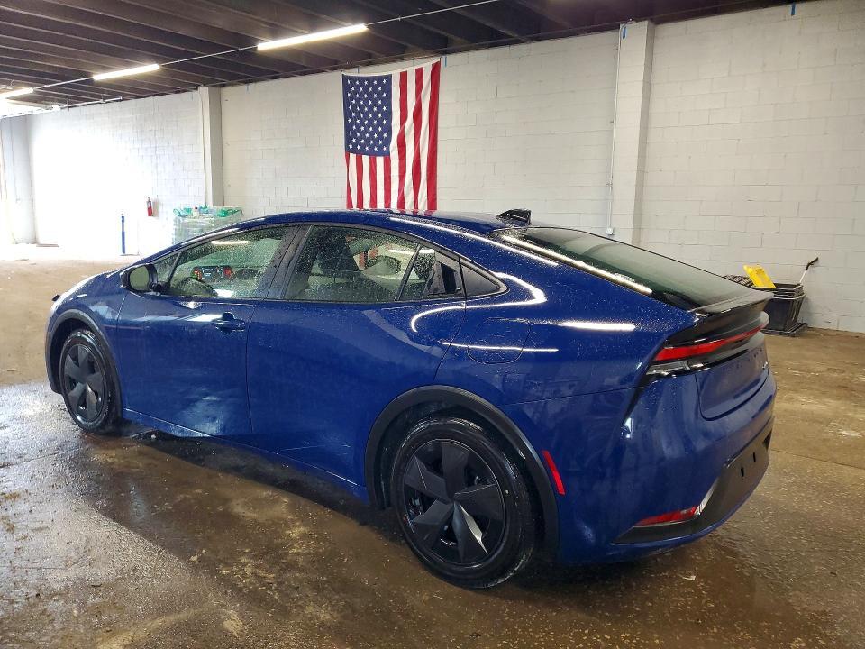 2026 Toyota Prius le