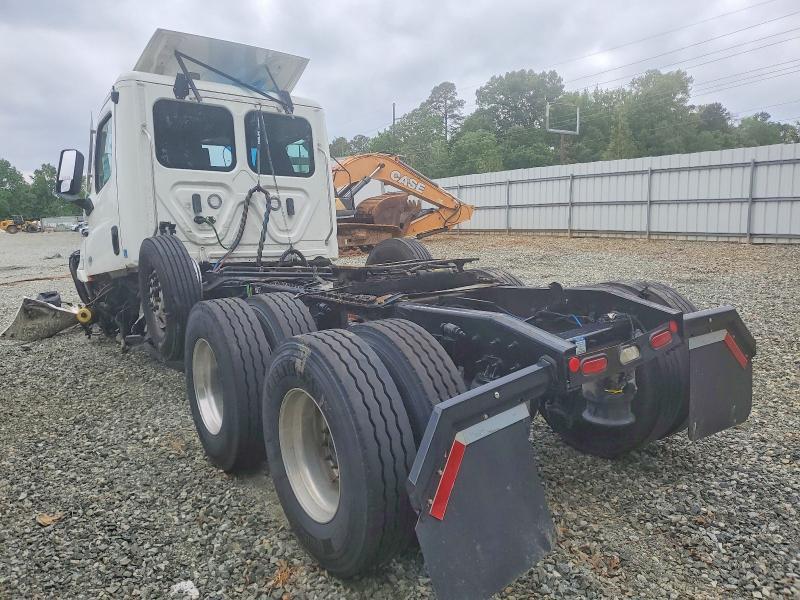 2023 Freigliner 2023 Freightliner Cascadia 116 Semi Truck