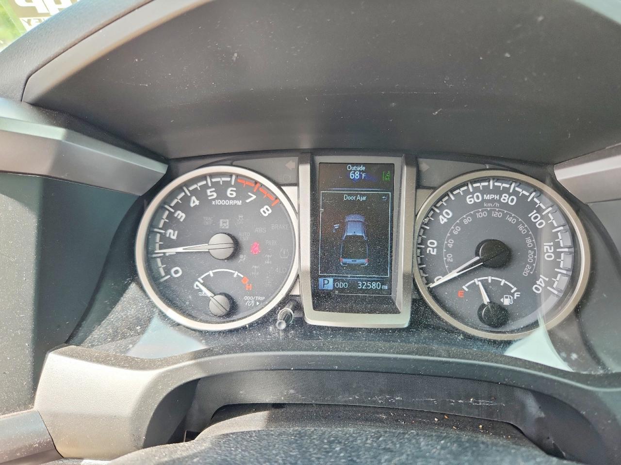 2022 Toyota Tacoma SR5 V6