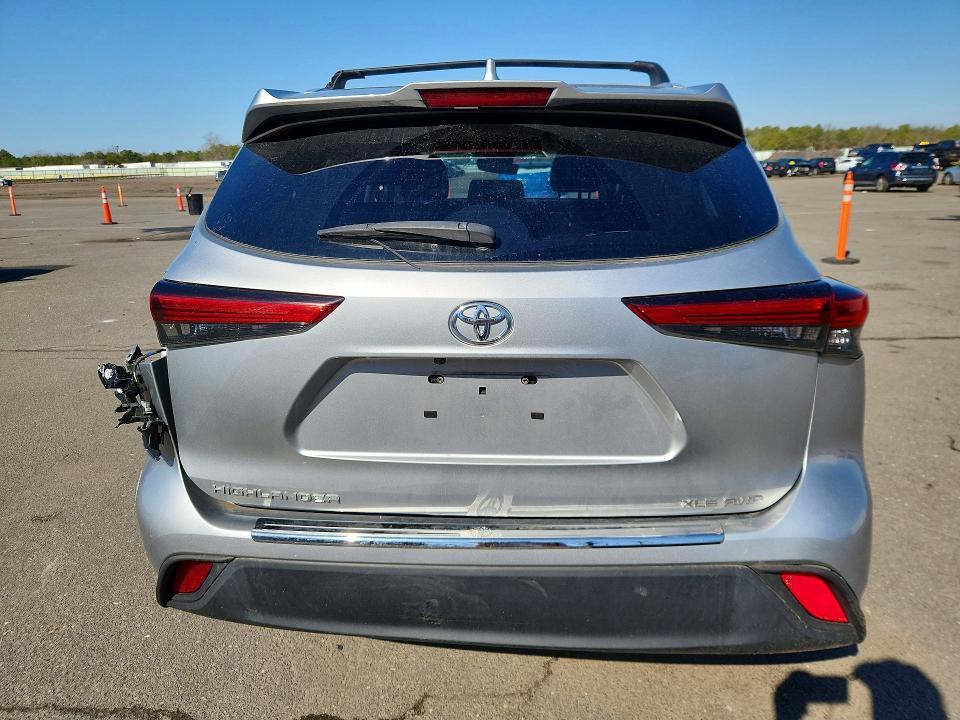 2022 Toyota Highlander xle