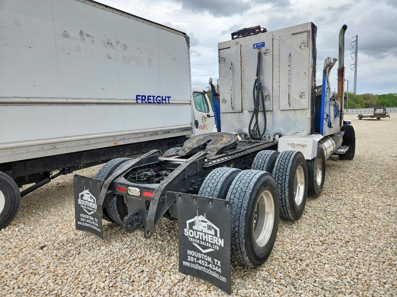 2020 Peterbilt 567