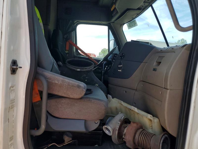 2013 Freigliner 2013 Freightliner Cascadia 125 Semi Truck