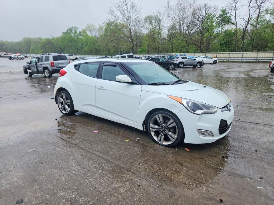 2015 Hyundai Veloster Base