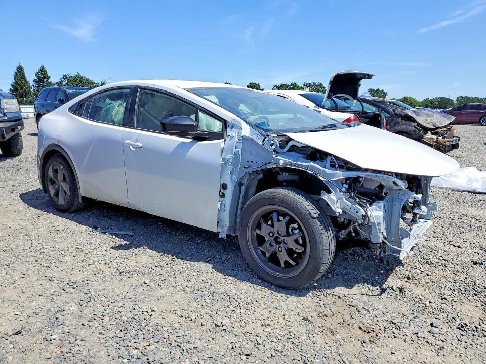 2024 Toyota Prius le