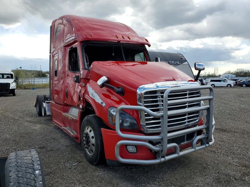 2018 Freigliner 2018 Freightliner Cascadia 125 Semi Truck