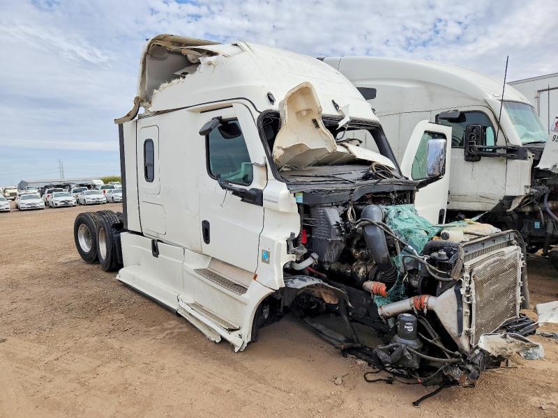 2022 Freigliner 2022 Freightliner Cascadia 126 Semi Truck