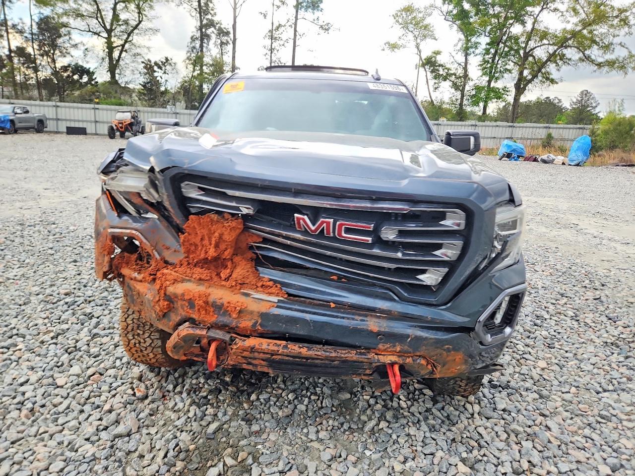 2020 GMC Sierra K1500 AT4