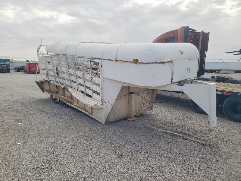 2000 Unknown 2000 Horse Trailer