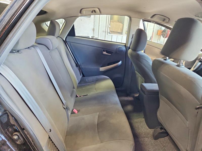 2010 Toyota Prius iii