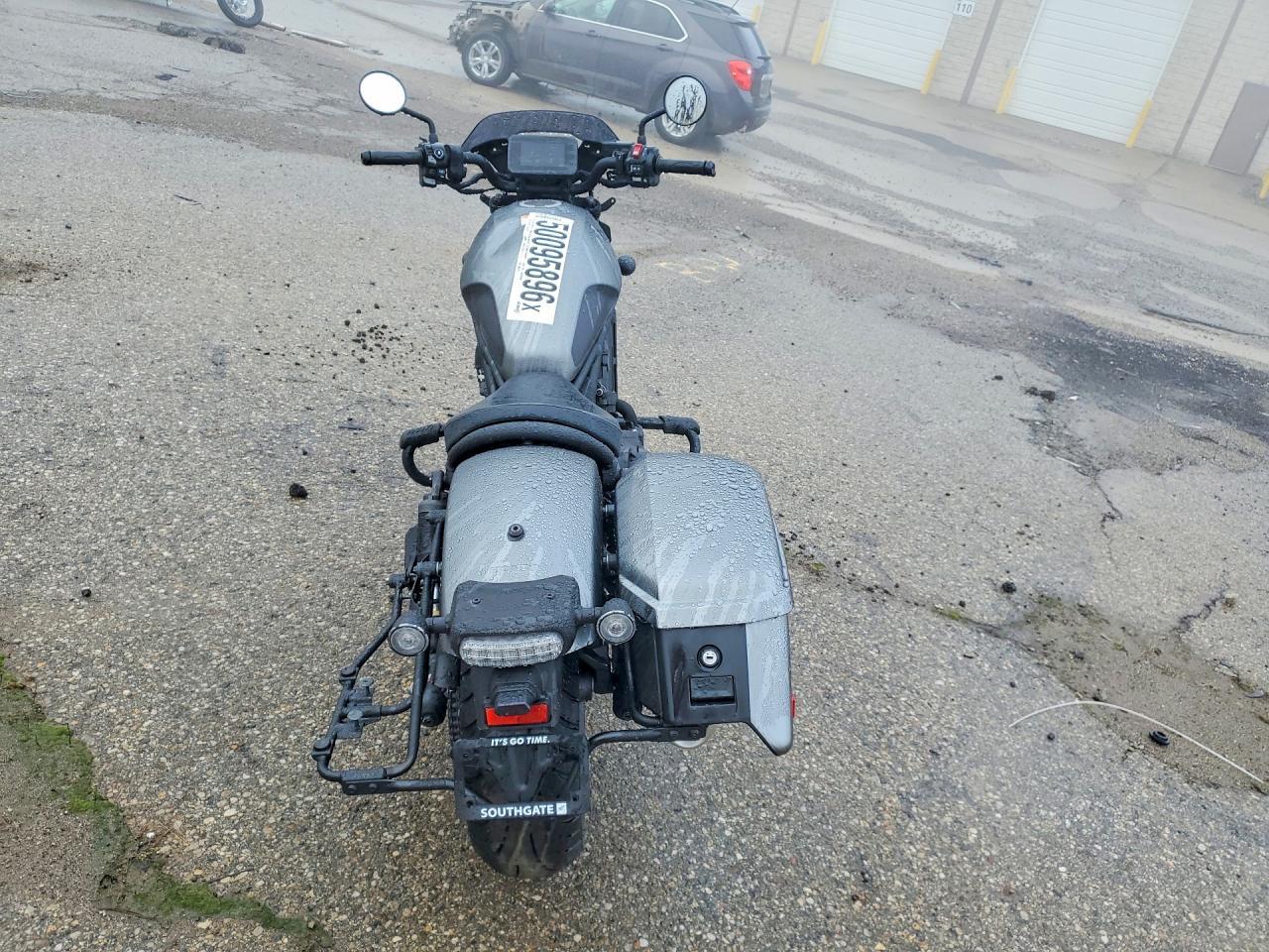 2025 Honda CMX1100 D2